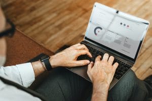 Why You Should Use a Premium WordPress Theme Instead of Free Website Builders